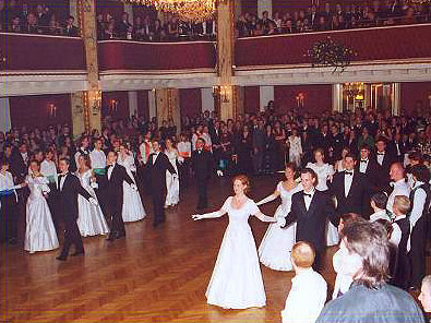 Dance Formation Viennese Waltz